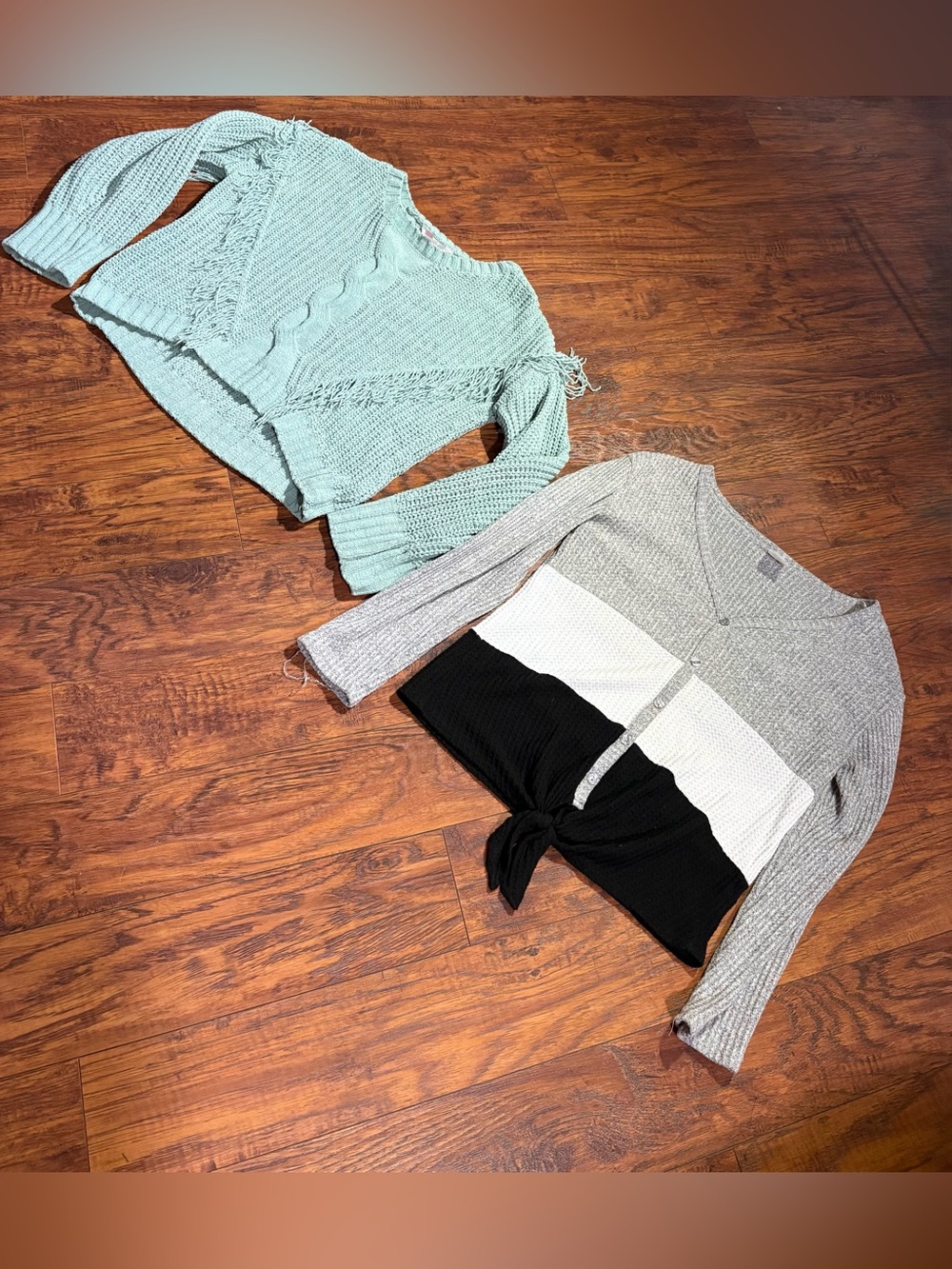 No Boundaries women’s size L crop sweater and long sleeve waffle knit top